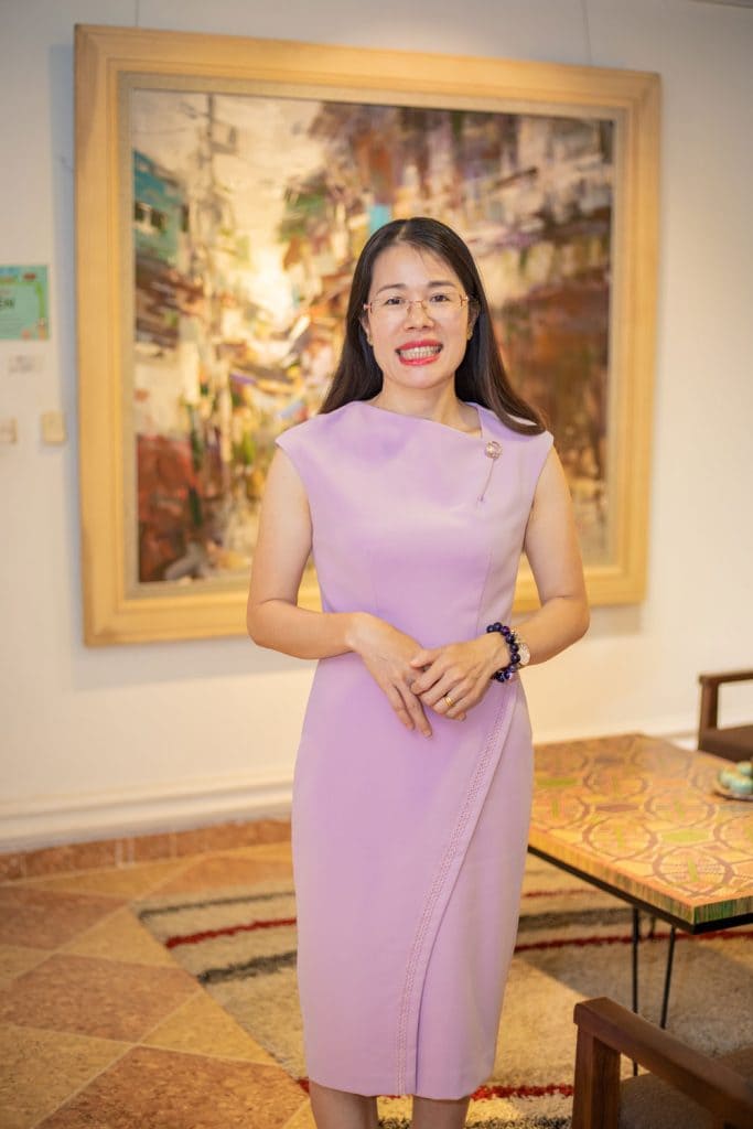 Giam-doc-dieu-hanh-Nguyen-Thi-Thu-Ha-thuoc-cong-ty-Du-lich-Tam-Nhin-Viet